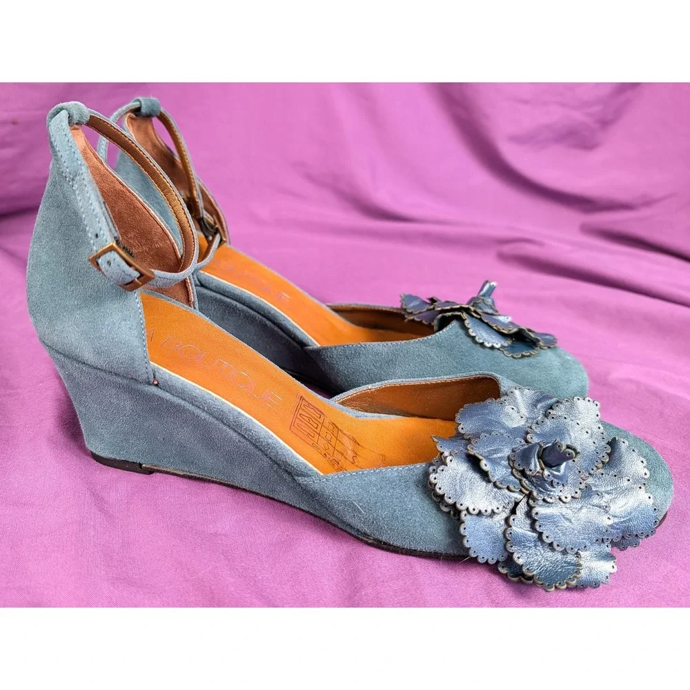 Vintage Blue Suede Espadrille Wedge Shoes Sz 8 Dressy Toe Flower Ankle Spain